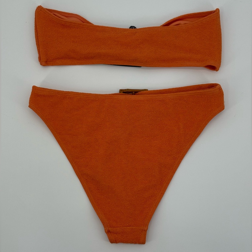 PrettyLittle Thing Mini Crinkle Wooden Strapless Bikini Top/ High Waist Bottom - Picture 2 of 9